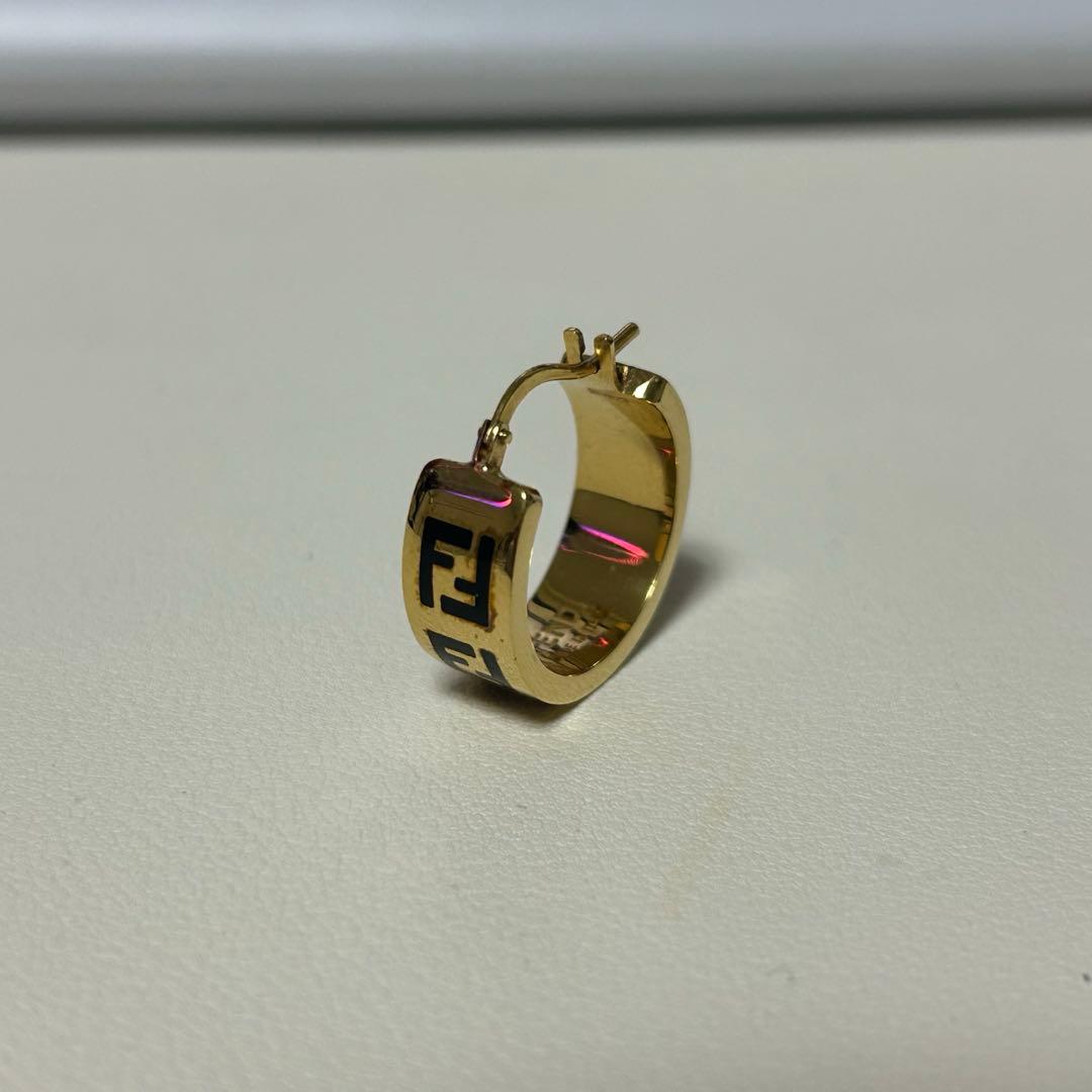 FENDI フープ ピアス 片耳