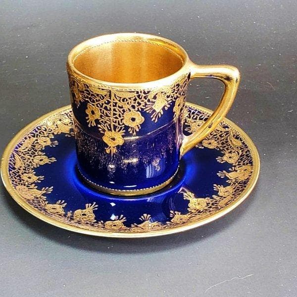 初期オールドノリタケ　メープルリーフ印　金盛上藍線帯華装飾紋　カップ　ソーサー