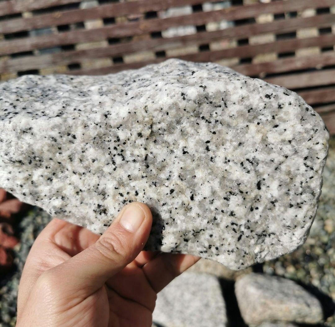 稲田石　10石セット　庭石　石　鑑賞石 庭　坪庭　ガーデニング