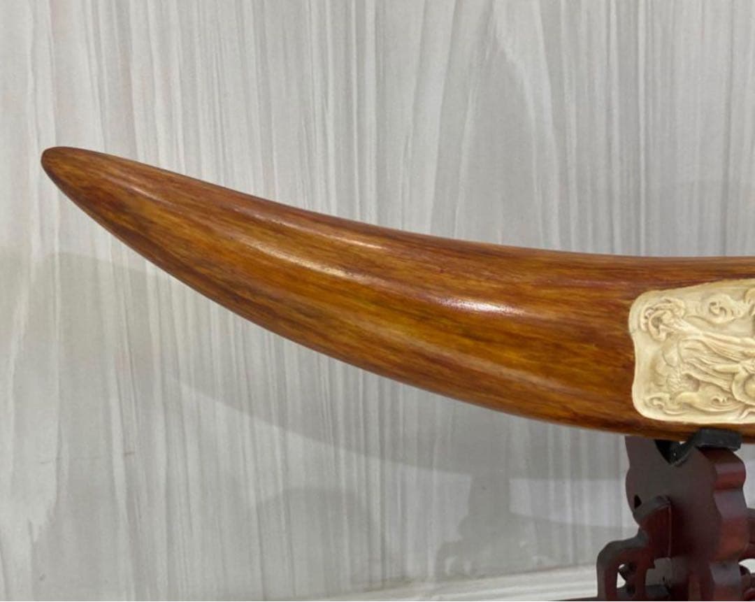 天然マンモス牙美しい手作り彫刻龍戯珠 置物