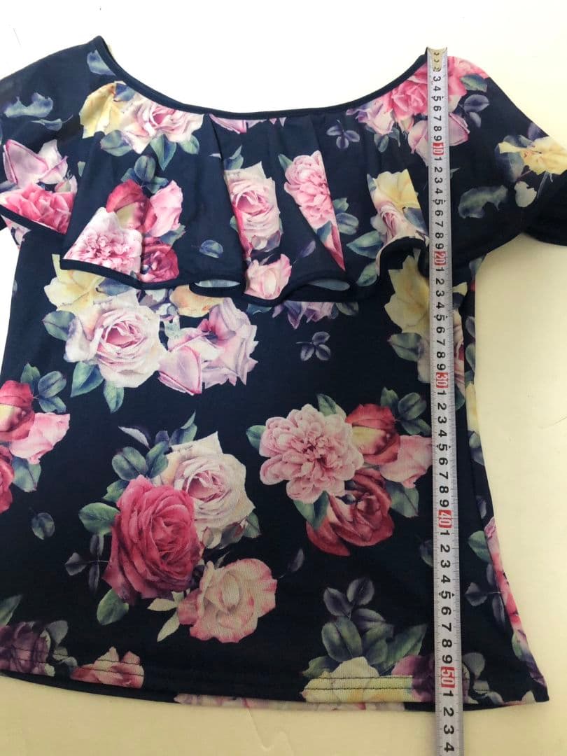 社交ダンス練習着レッスン着パーティ。未使用品レイリーナ花柄上下セットアップドレス