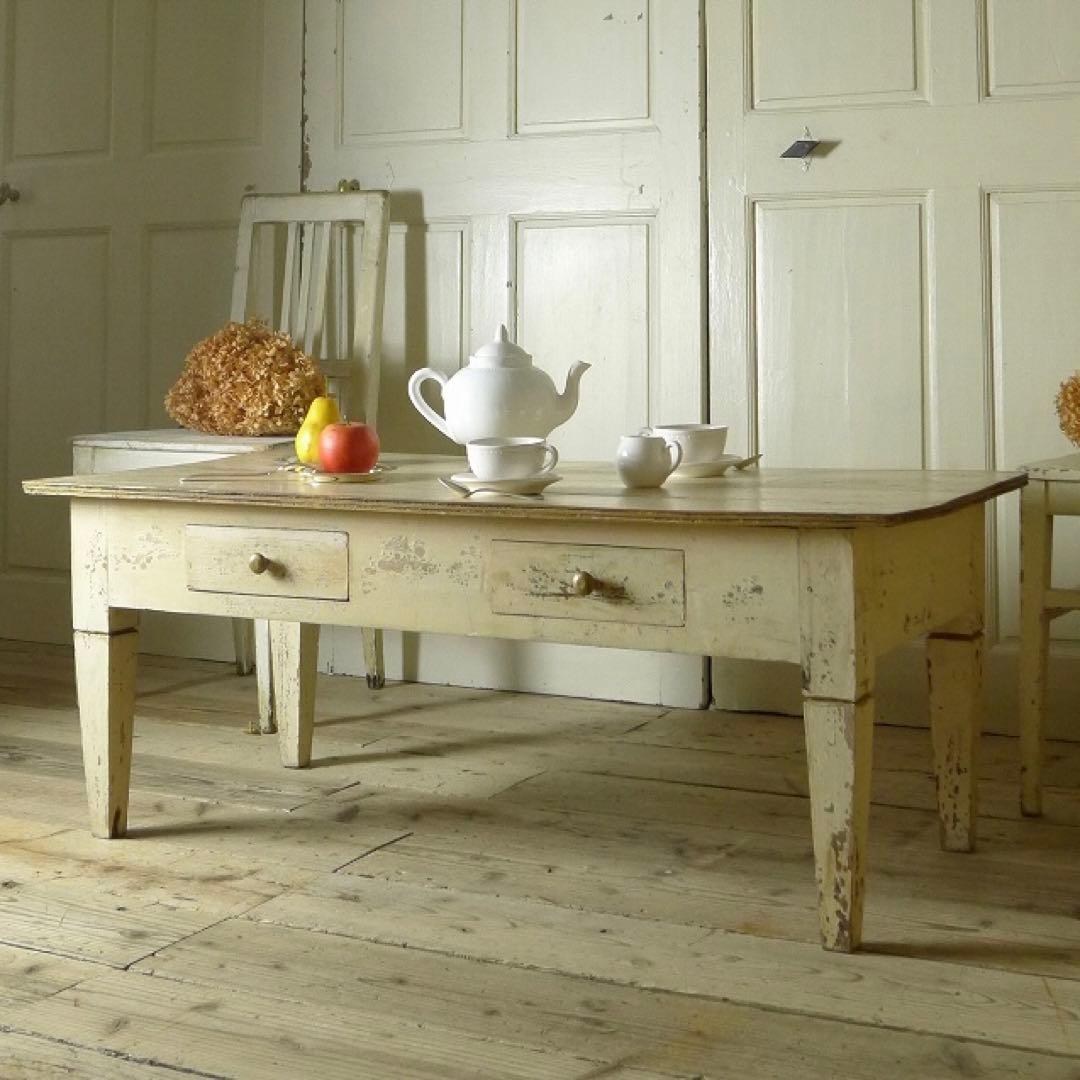 【ヴィンテージ家具】フランス アイボリー コーヒーテーブル