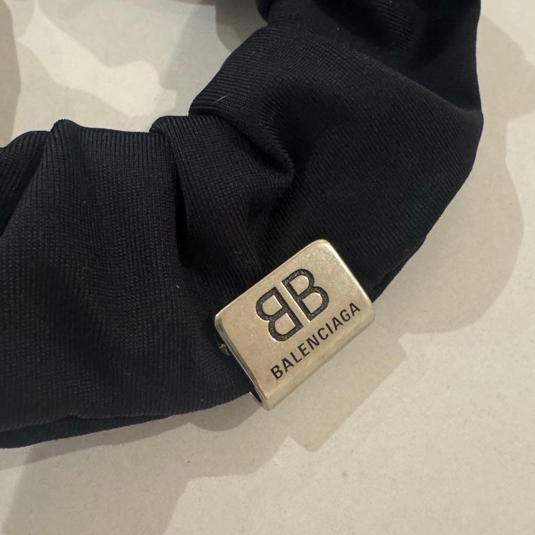 【美品】BALENCIAGA ブラック シュシュ