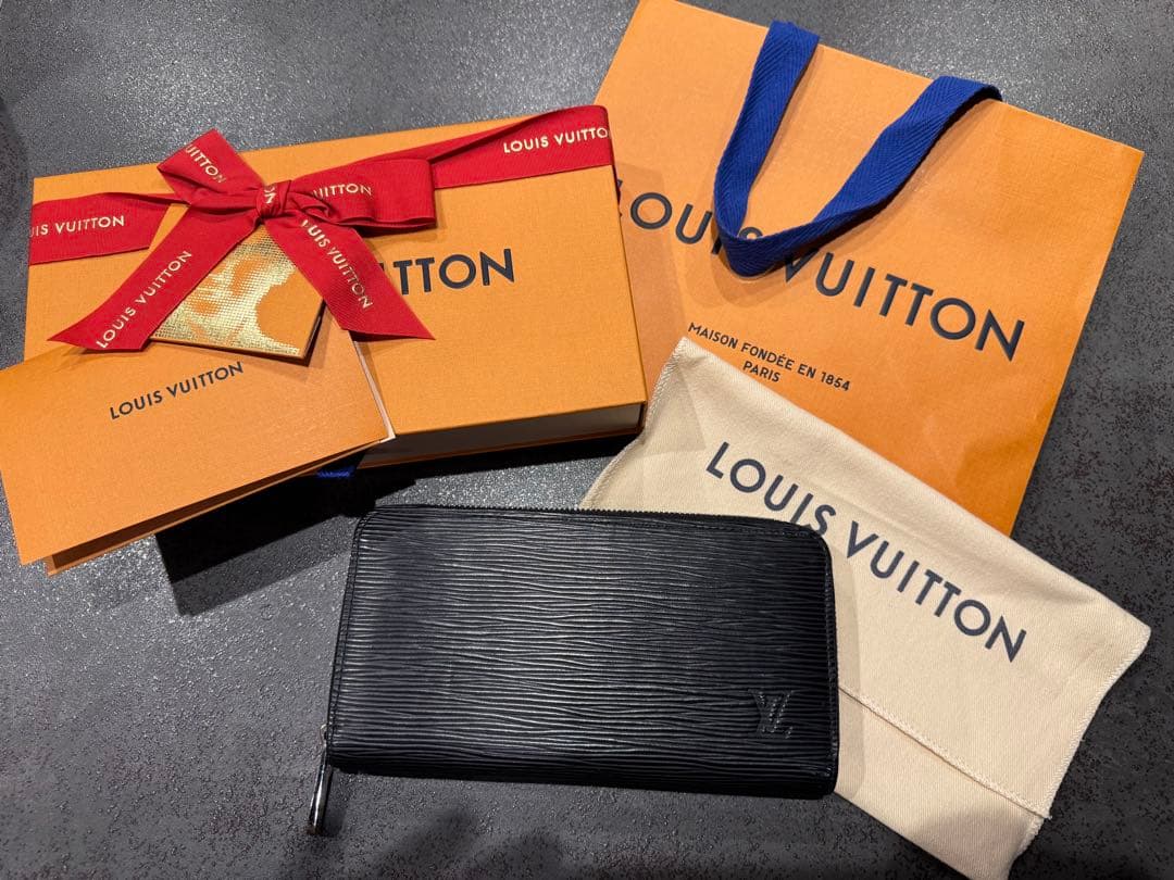 た*者様 ルイビトン エピ長財布