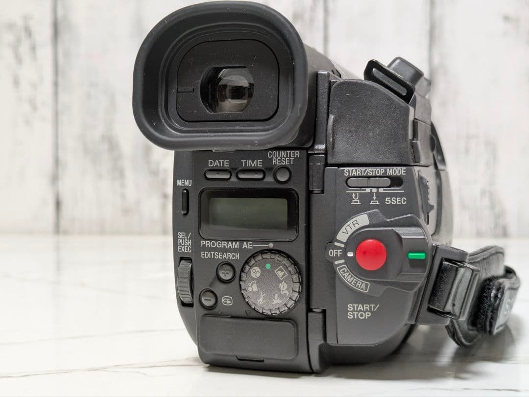 【希少】SONY　CCD-TR555　Hi8　8mm対応