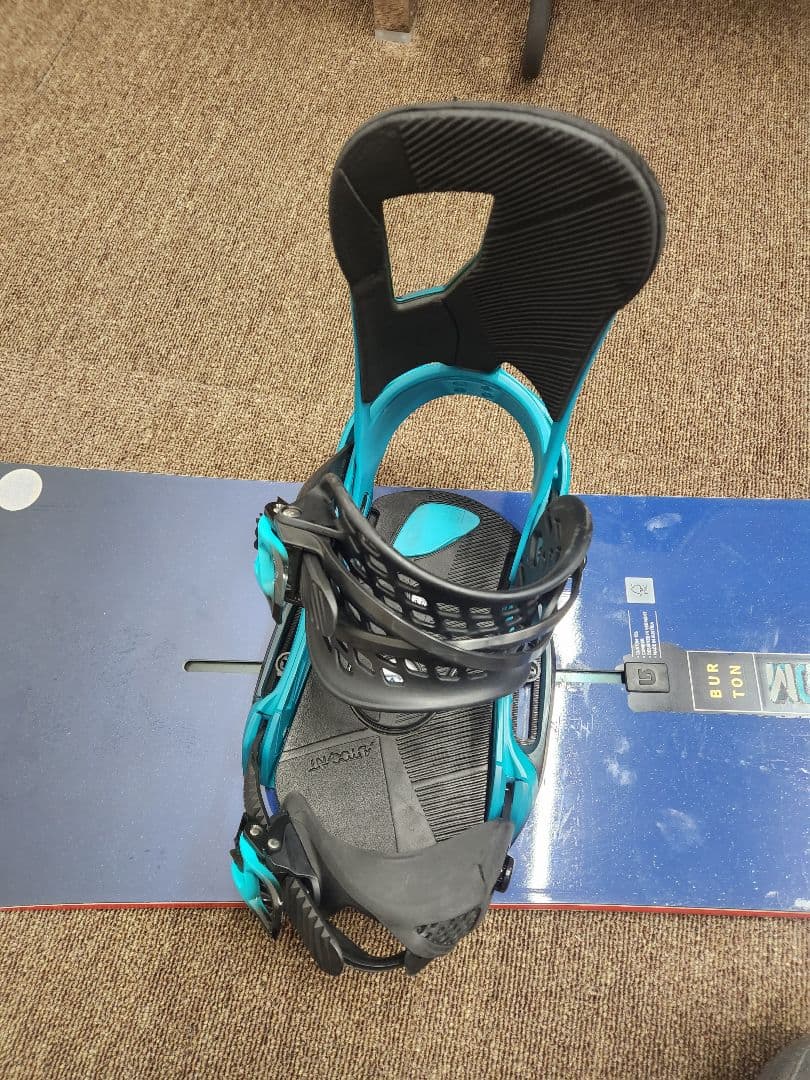 Red Bull Columbia bern スノーボード　153㎝