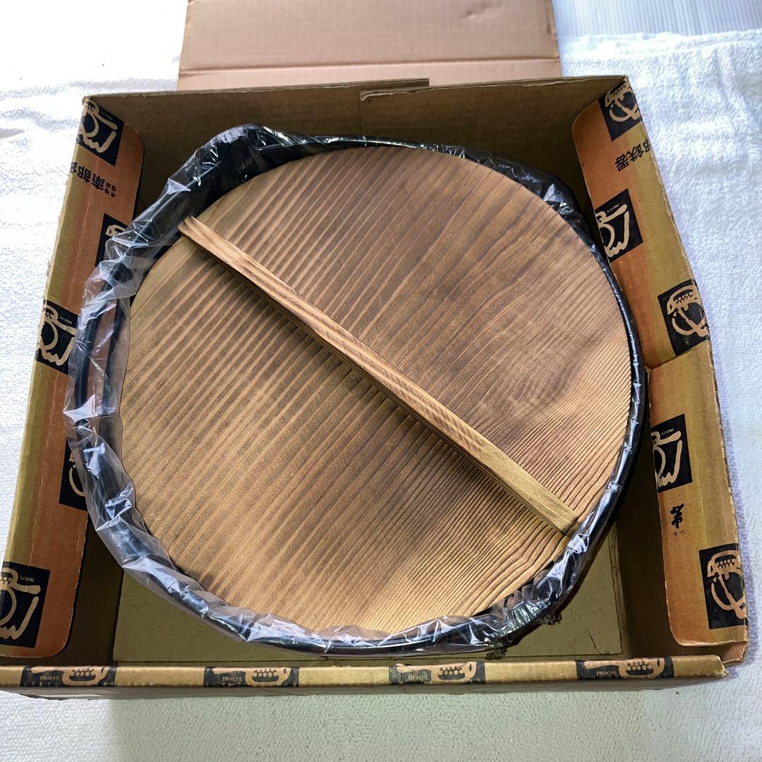 IWACHU 鋳鉄製 丸型鍋 検査証明書付き　南部鉄器岩鋳　ふる里鍋深型未使用