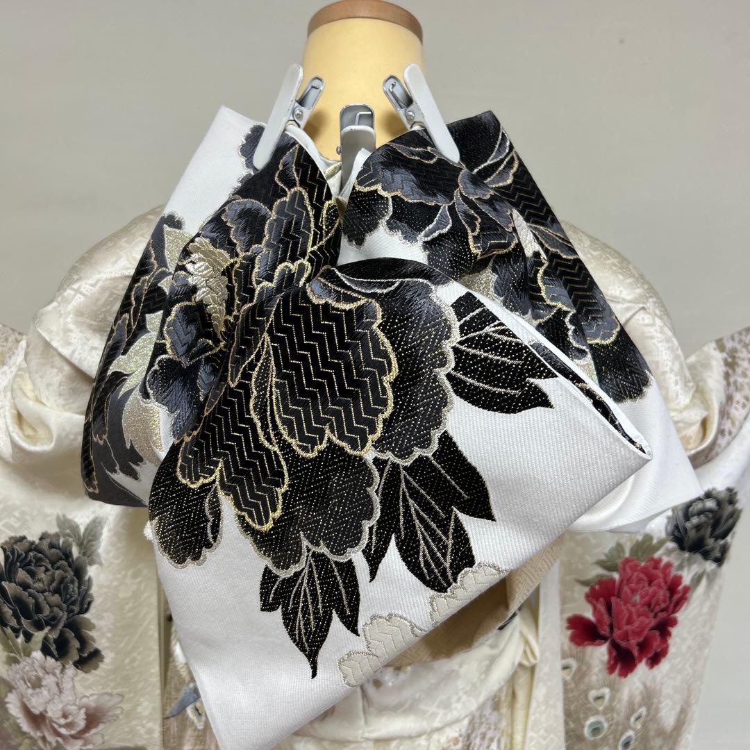 生成り孔雀に牡丹の振袖フルセット