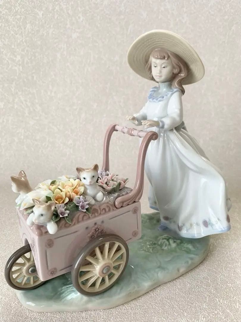 LLADRO リヤドロ キティカート 仔猫たちとお散歩