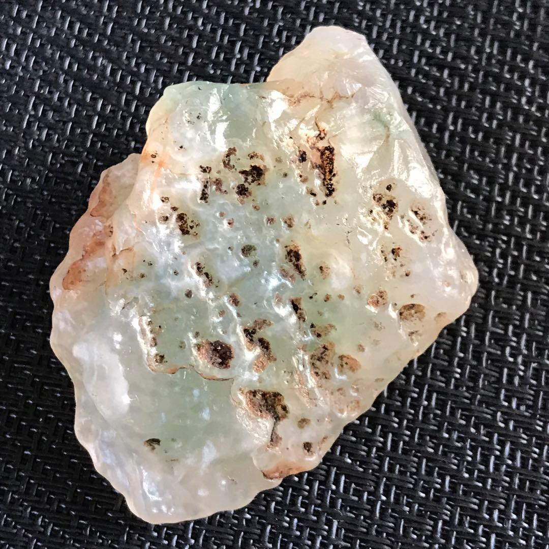 ゴビ石−1186 ゴビ瑪瑙　原石 緑