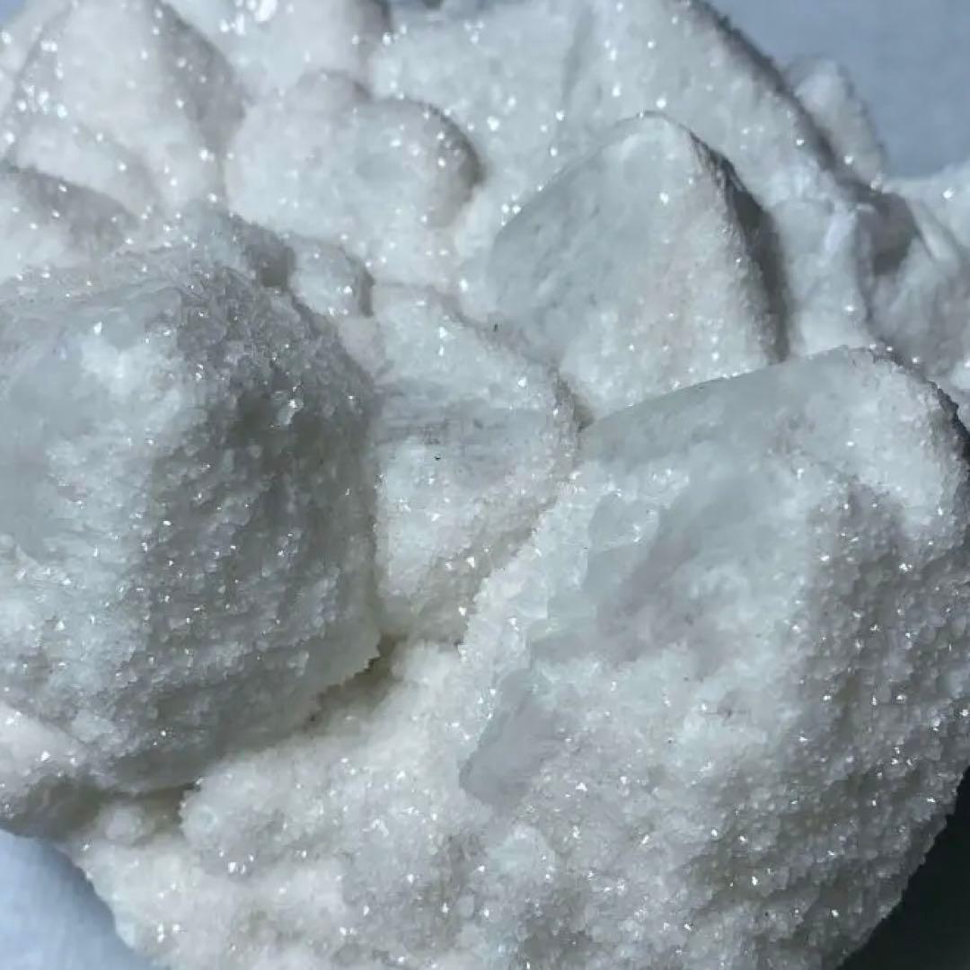 素晴らしい景観！スノーホワイトドゥルージーキャップ水晶クラスター③