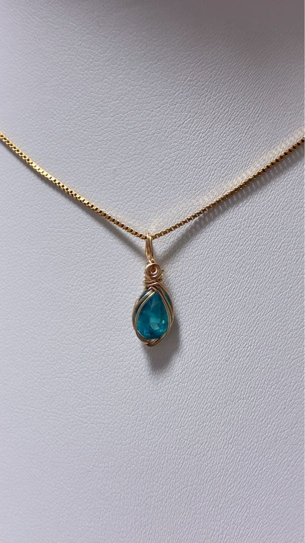 アパタイト　ネックレス