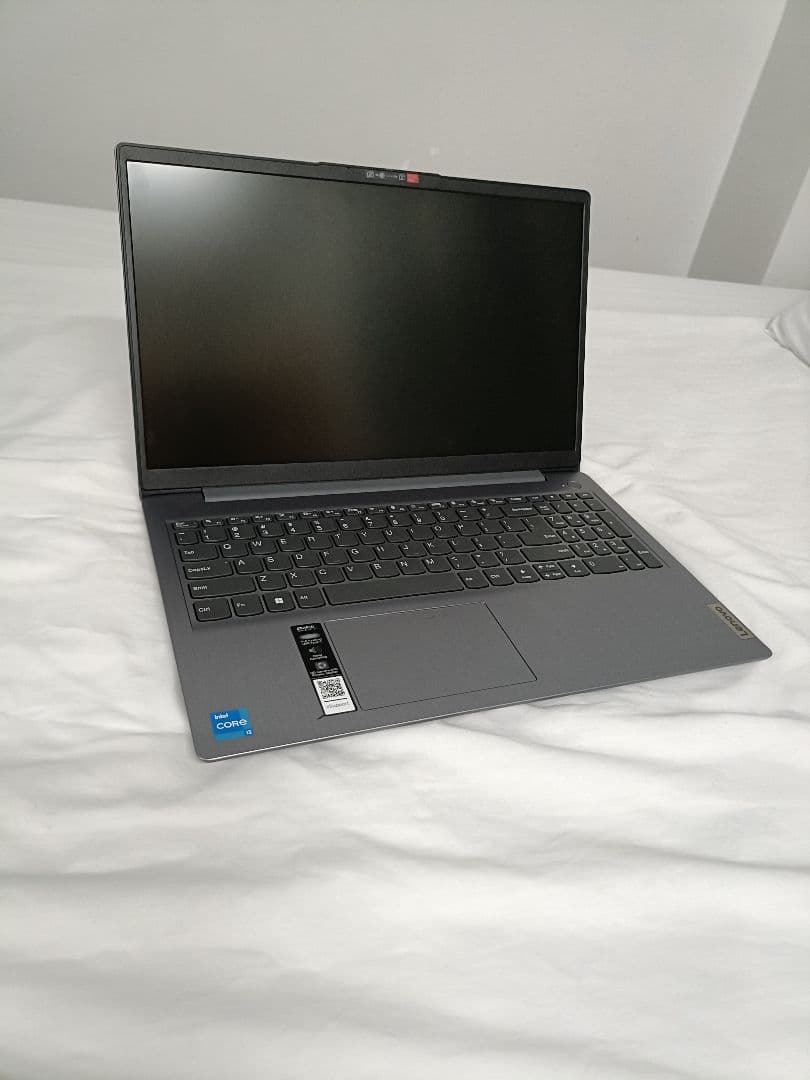 【海外仕様】Lenovo ノートPC 15.6インチ Intel Core i3