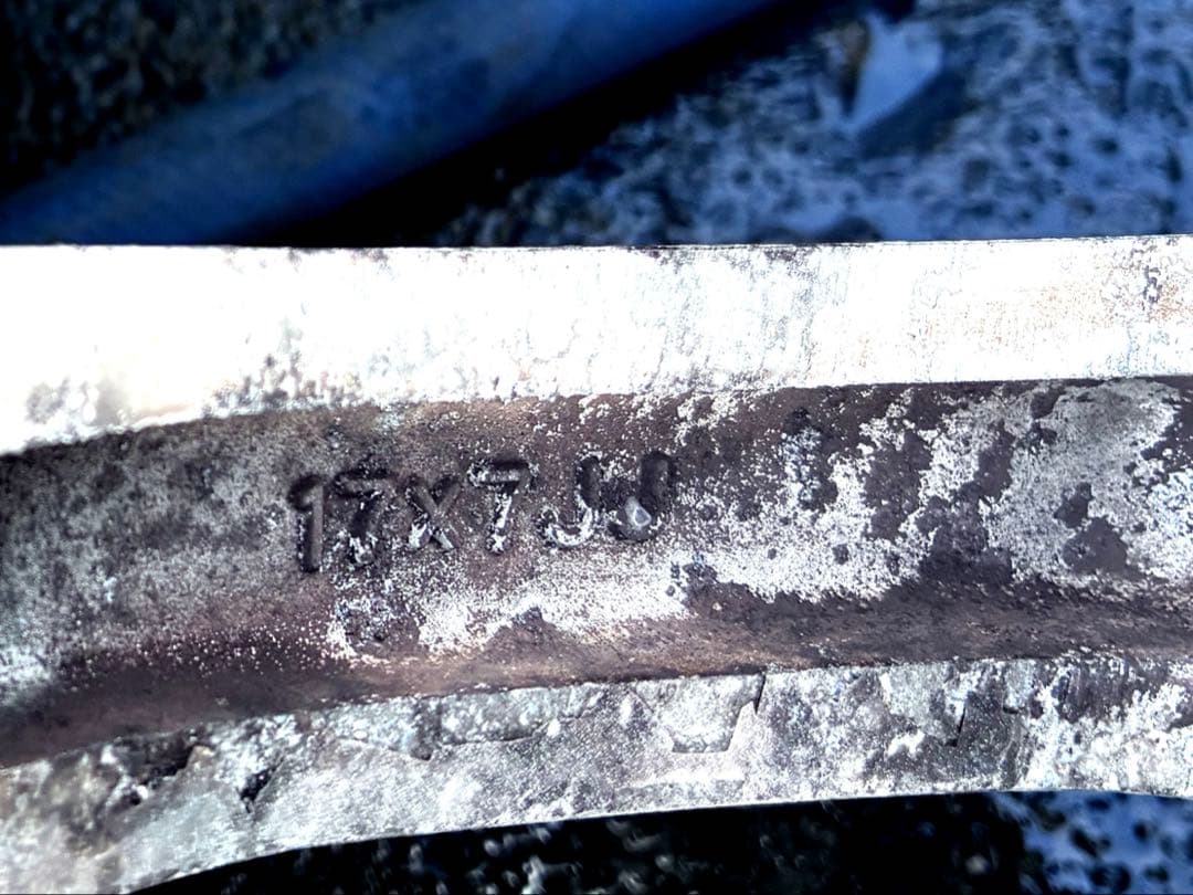 日産純正17インチ　アルミホイール