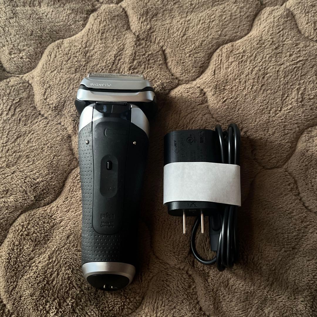 BRAUN Series 9 未使用品年末セールおまけ付き