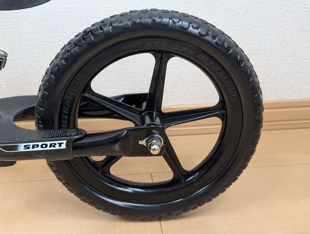 STRIDER バランスバイク 12インチ ブラック