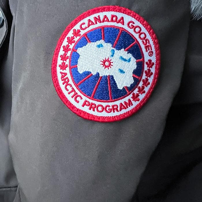 t*e様 カナダグースのダウンコート　ロング丈