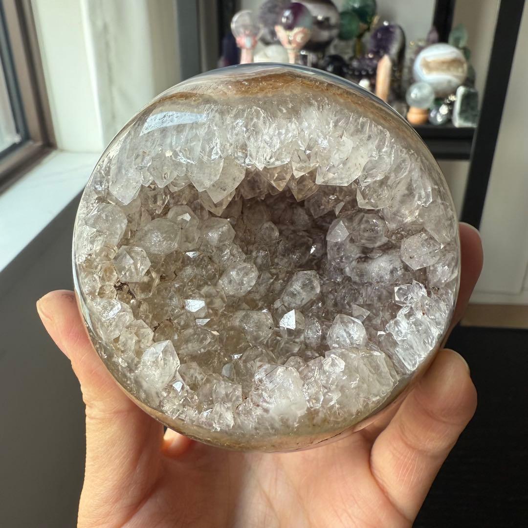 天然石瑪瑙の笑い口　置物　スフィア　丸玉NO.012402