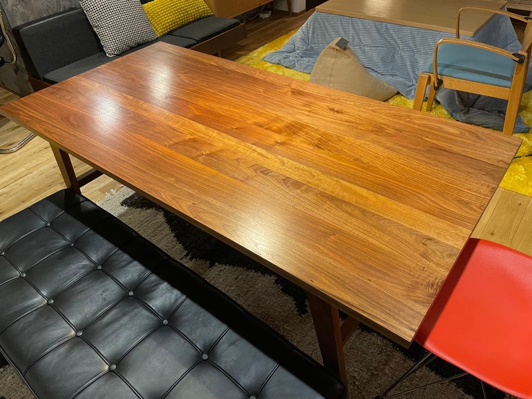 北欧ウォルナットダイニングテーブル greeniche（グリニッチ）