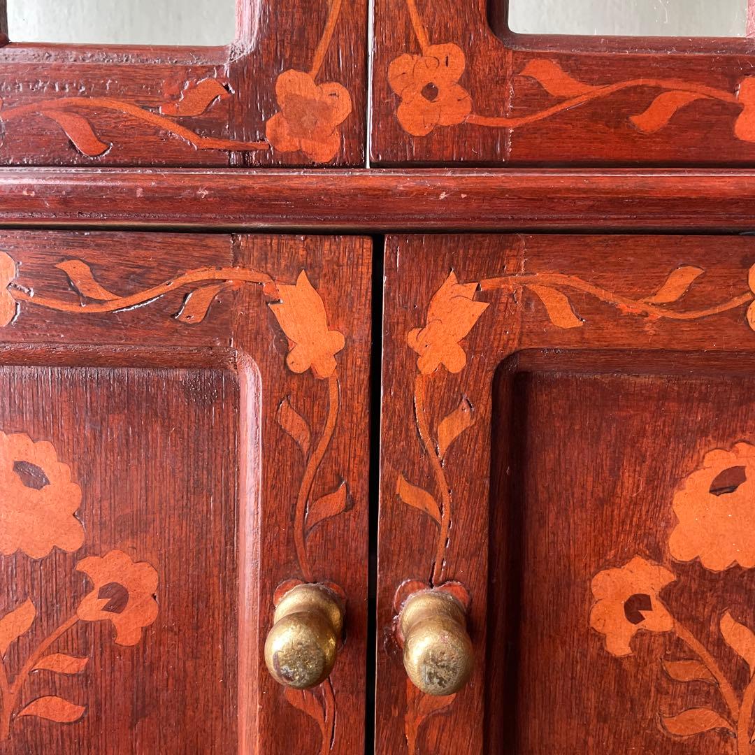 ウチダ様　木製　木象嵌　寄木細工　アジアン家具　ヨーロッパ風　キャビネット