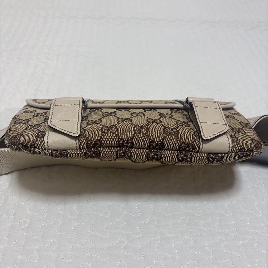 GUCCI GGパターン ボディバッグ・ウエストポーチ