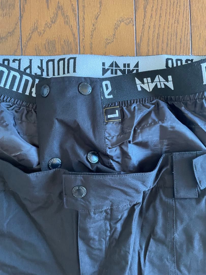 エヌスリー NNN 韓国スノーボードパンツ 黒