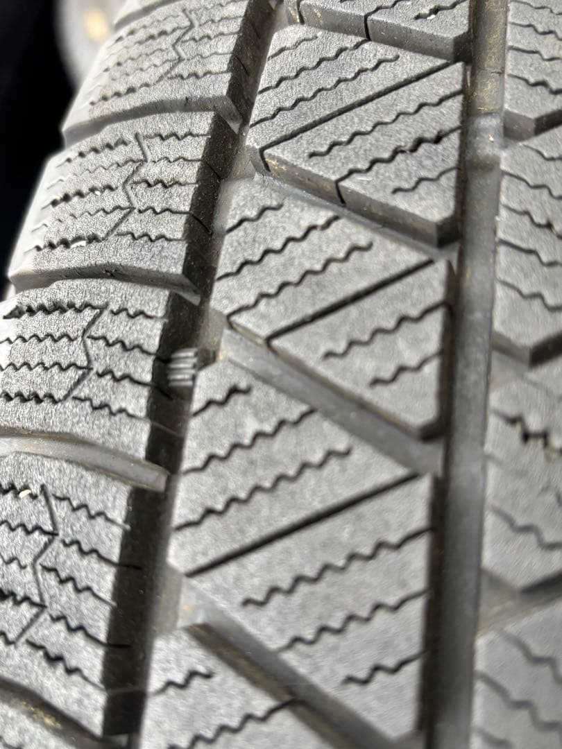 ブリヂストン ブリザックVRX3 215/60R16 2本
