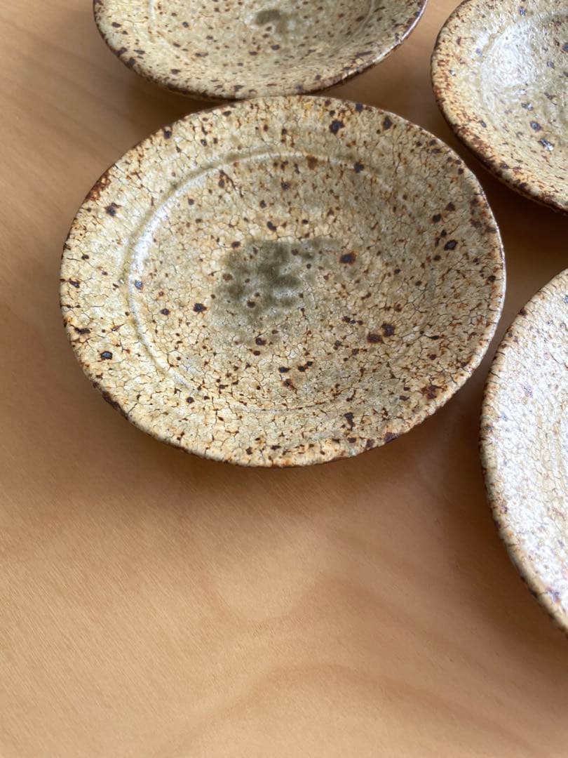 【30日で出品終了】馬渡新平さん、陶器製 皿 4枚セット