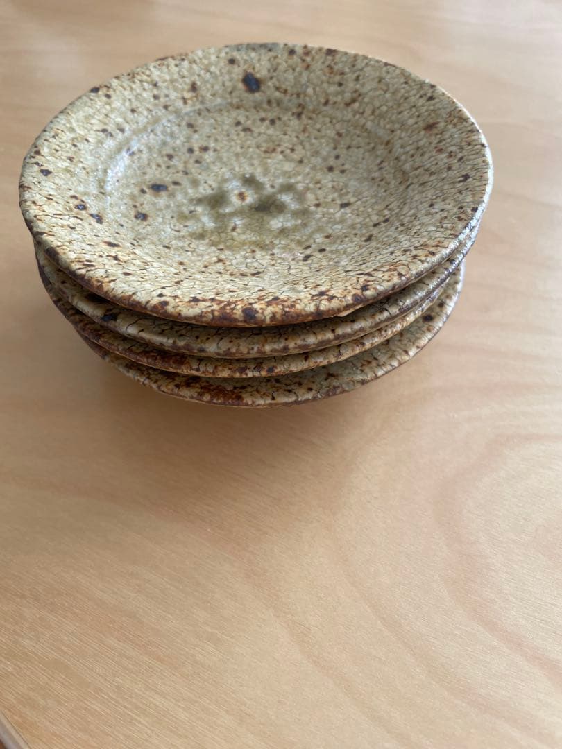 【30日で出品終了】馬渡新平さん、陶器製 皿 4枚セット
