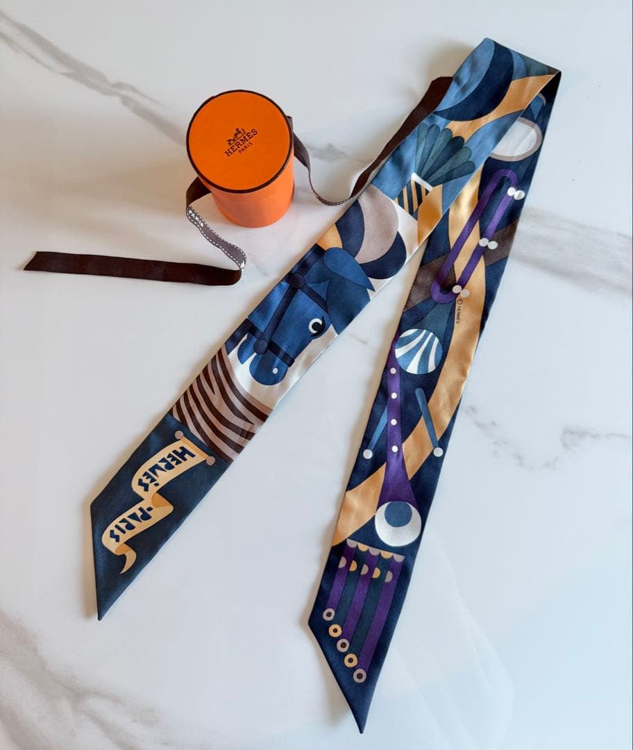 HERMES エルメス ツイリー Parade en Fanfare