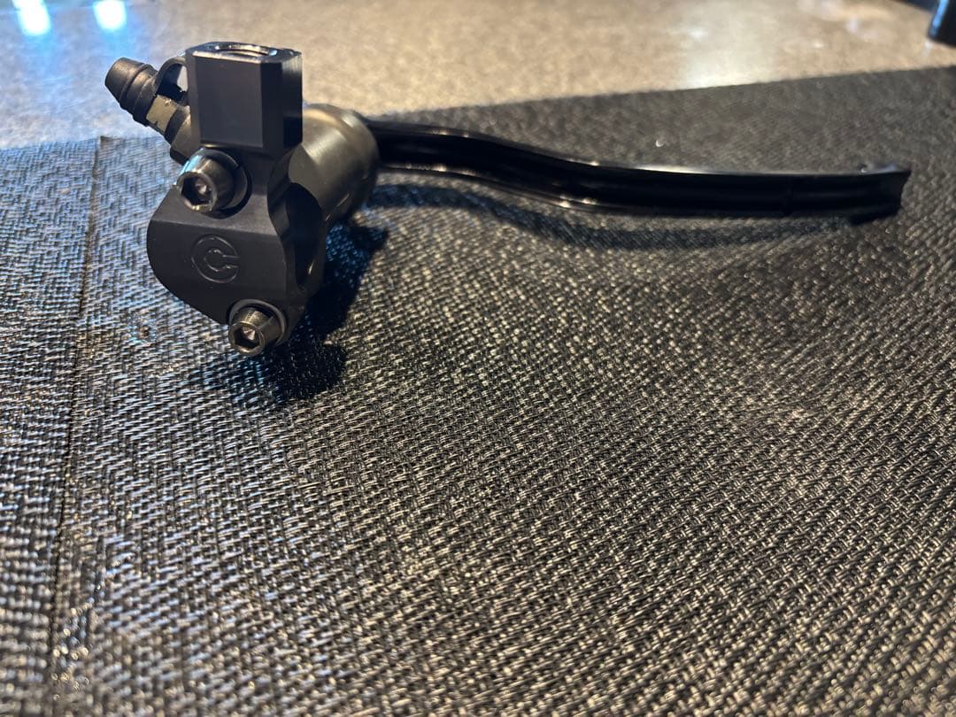 ブレンボ　ラジアル　マスター