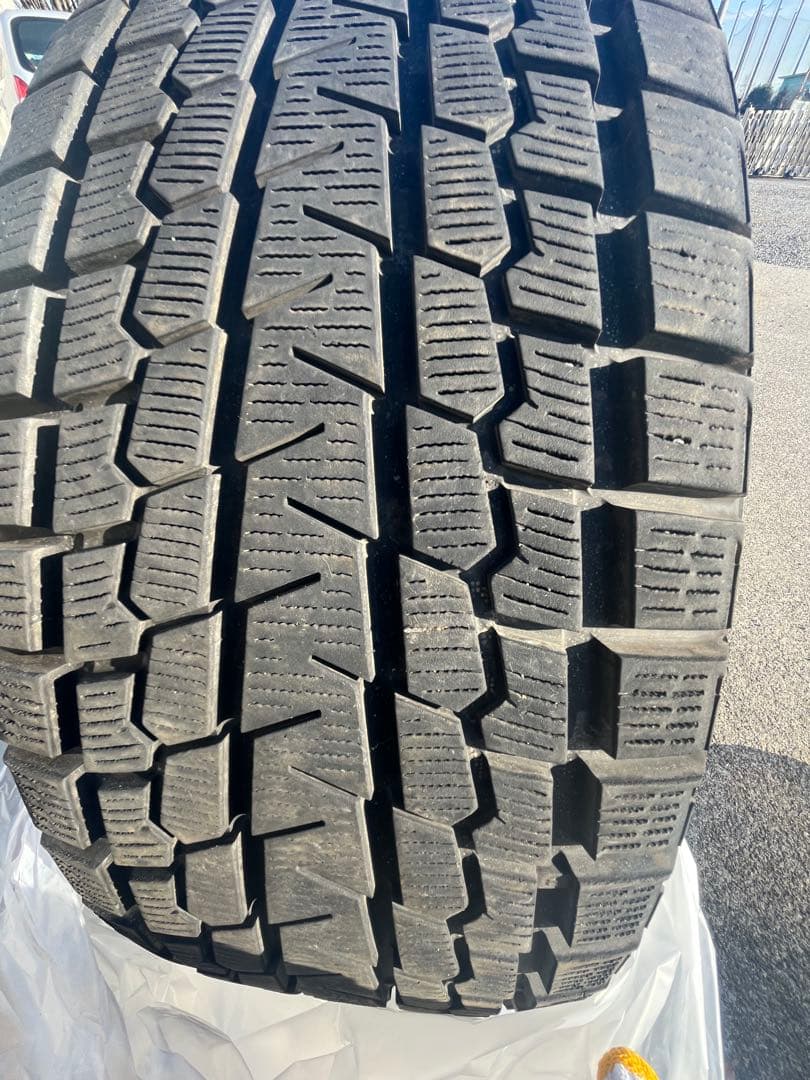 265/65r17 ヨコハマ　g075 スタッドレス　4本　引き取りのみ　埼玉