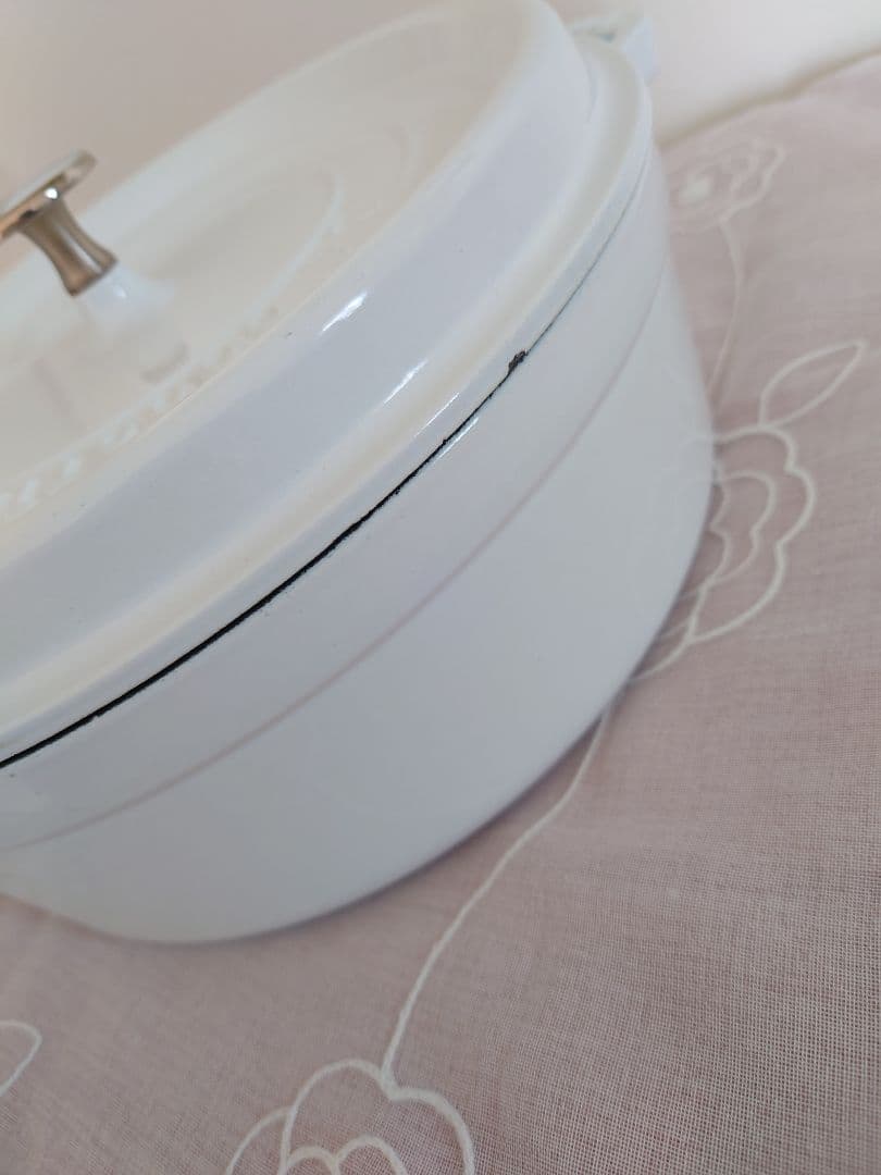 Staubピコココットラウンドシャローホワイト26cm