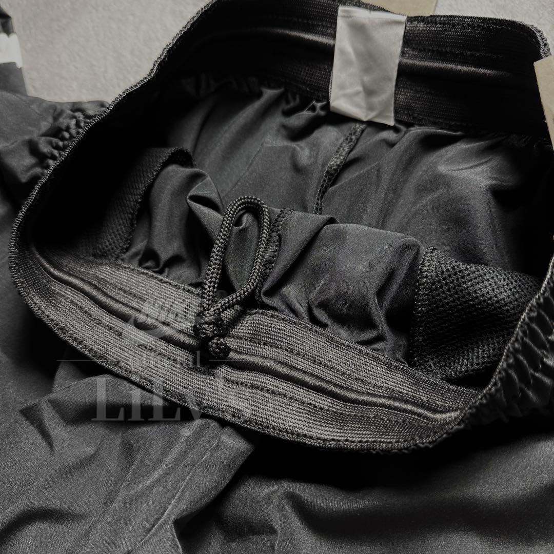 【Ｓサイズ】新品未使用　NIKE上下セットアップ　ウーブン　バスケ　黒　ナイキ