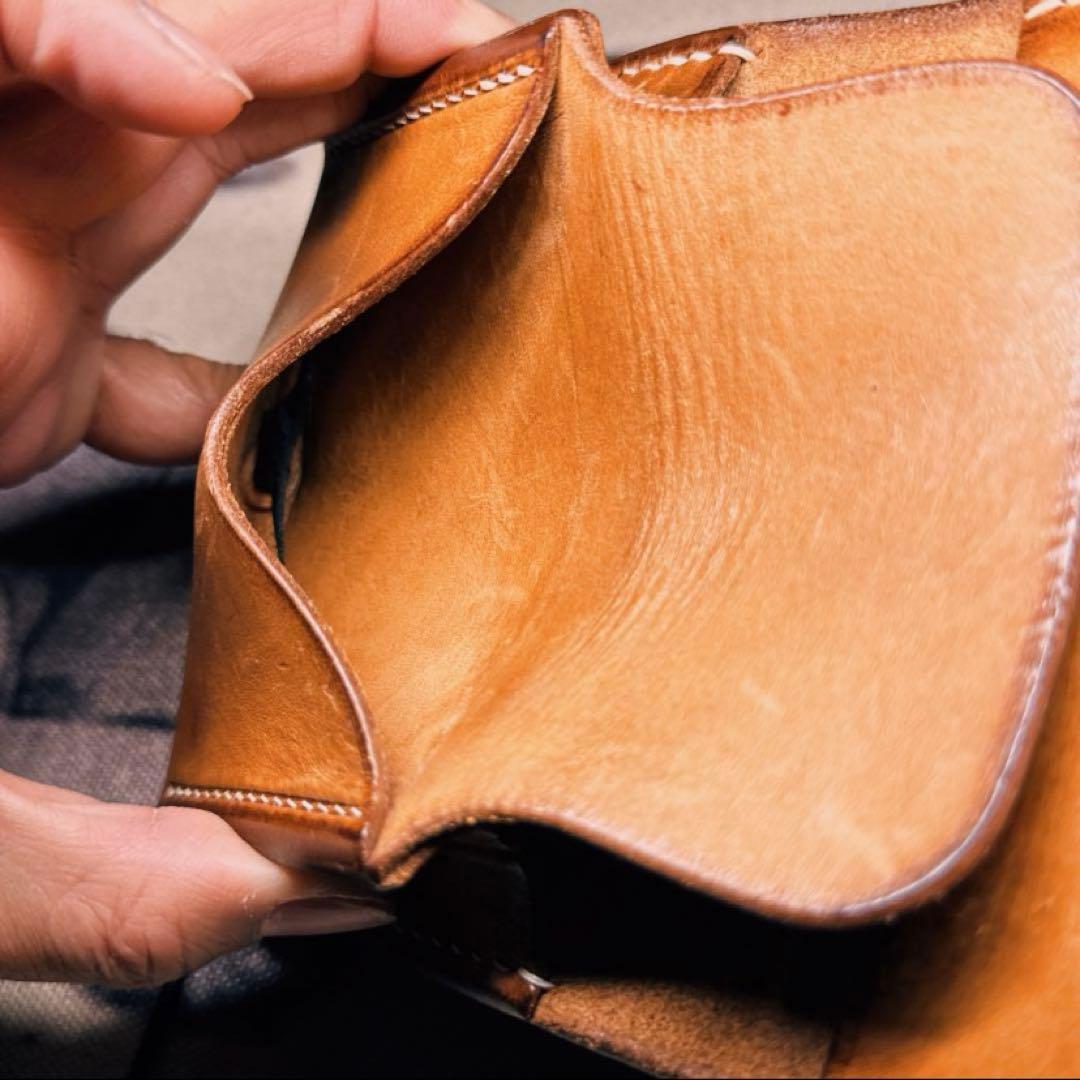 ゴローズ　二つ折りカードケース、財布