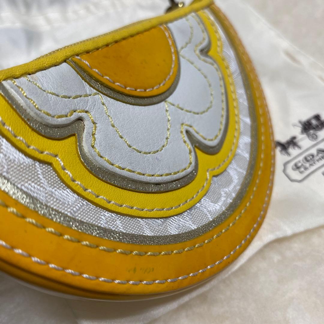 コーチ　COACH　チャームポーチ　入れ　キーリング、チェーン付