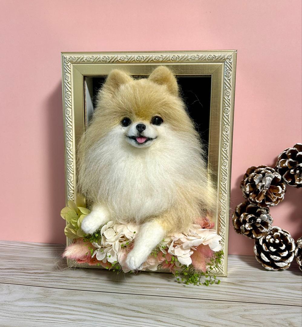 羊毛フェルト　にこにこポメラニアンのフラワーフレーム　no.26