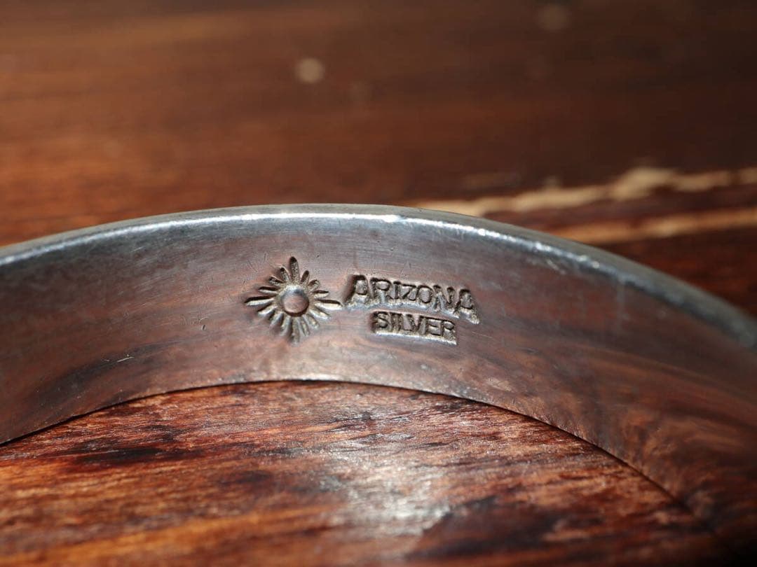 アリゾナフリーダム　シルバー９２５　唐草彫　ターコイズ　バングル ブレスレット