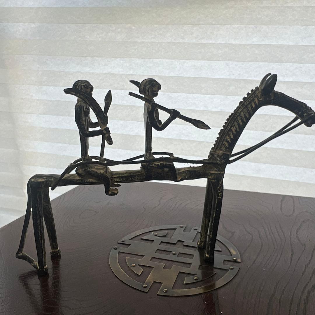 アフリカ工芸品　『馬と戦士たち』　アンティーク　干支