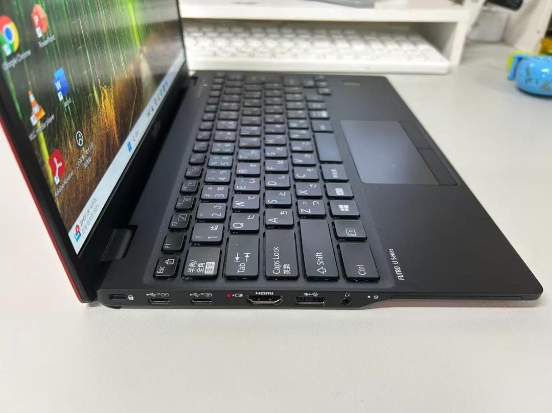 超軽量840g 富士通 LIFEBOOK U9311/M 美品 オフィスあり