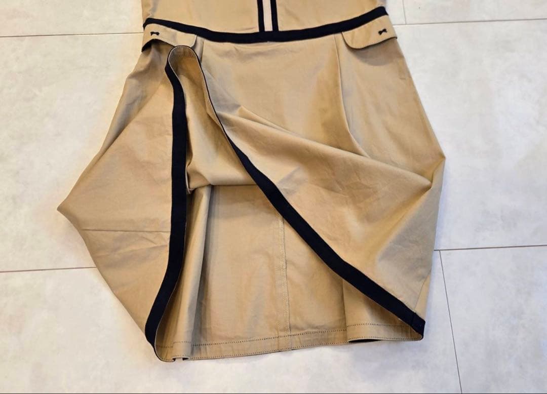 《新品タグ》familiar（ファミリア）ネイビー切替ワンピース、サイズ120