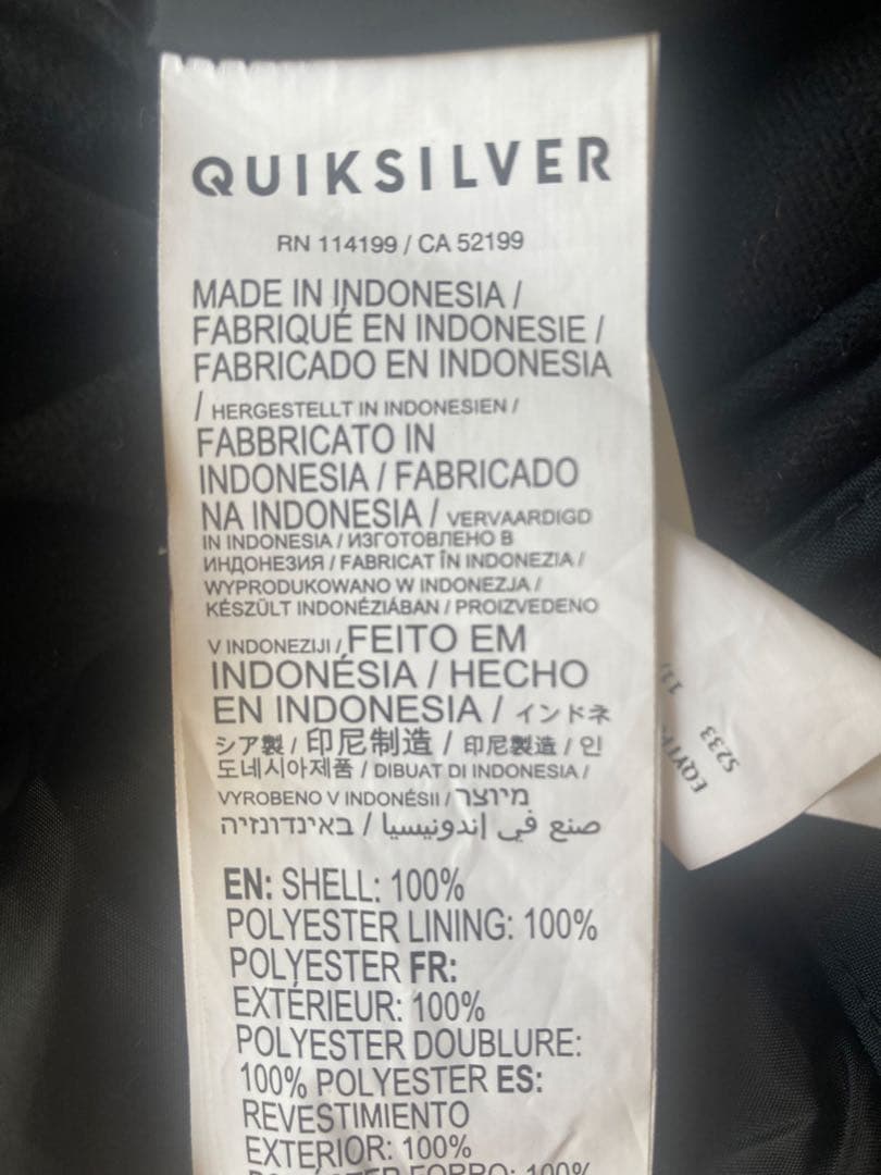 未使用に近い⭐︎クイックシルバー、スノーボードパンツ、スノボウェア、黒、Sサイズ、