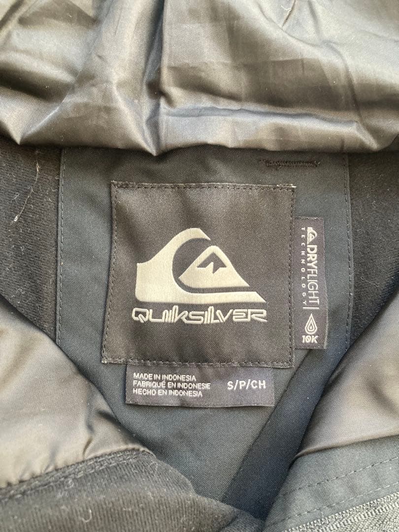 未使用に近い⭐︎クイックシルバー、スノーボードパンツ、スノボウェア、黒、Sサイズ、