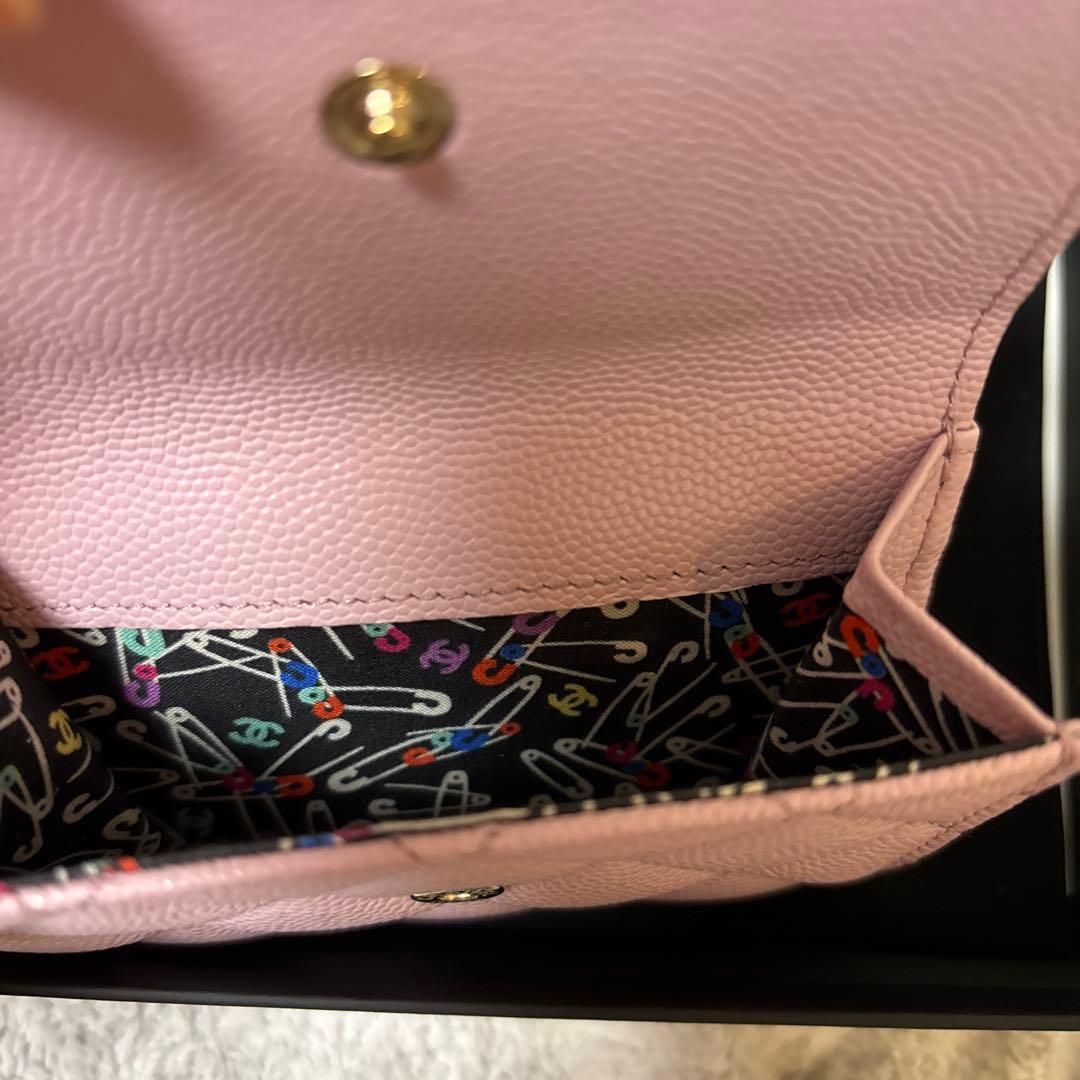 ［新品ほぼ未使用］CHANELシャネル正規品スモールウォレット三つ折り財布ピンク