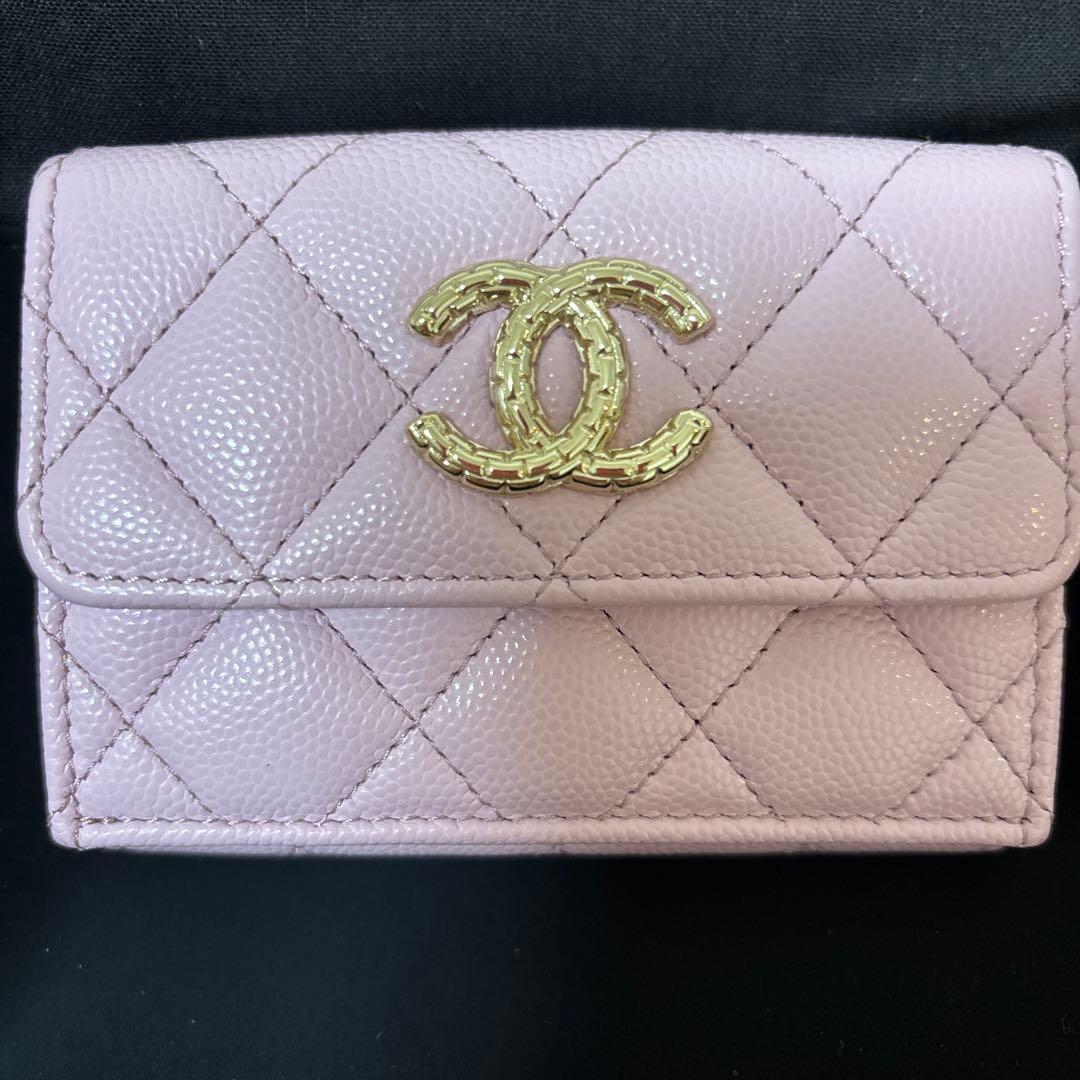 ［新品ほぼ未使用］CHANELシャネル正規品スモールウォレット三つ折り財布ピンク