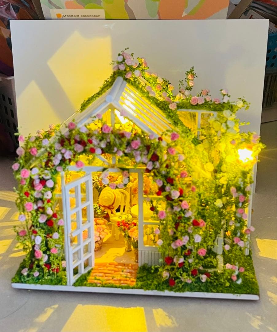 ミニチュアドールハウス大きな薔薇のアーチのローズガーデン イングリッシュガーデン