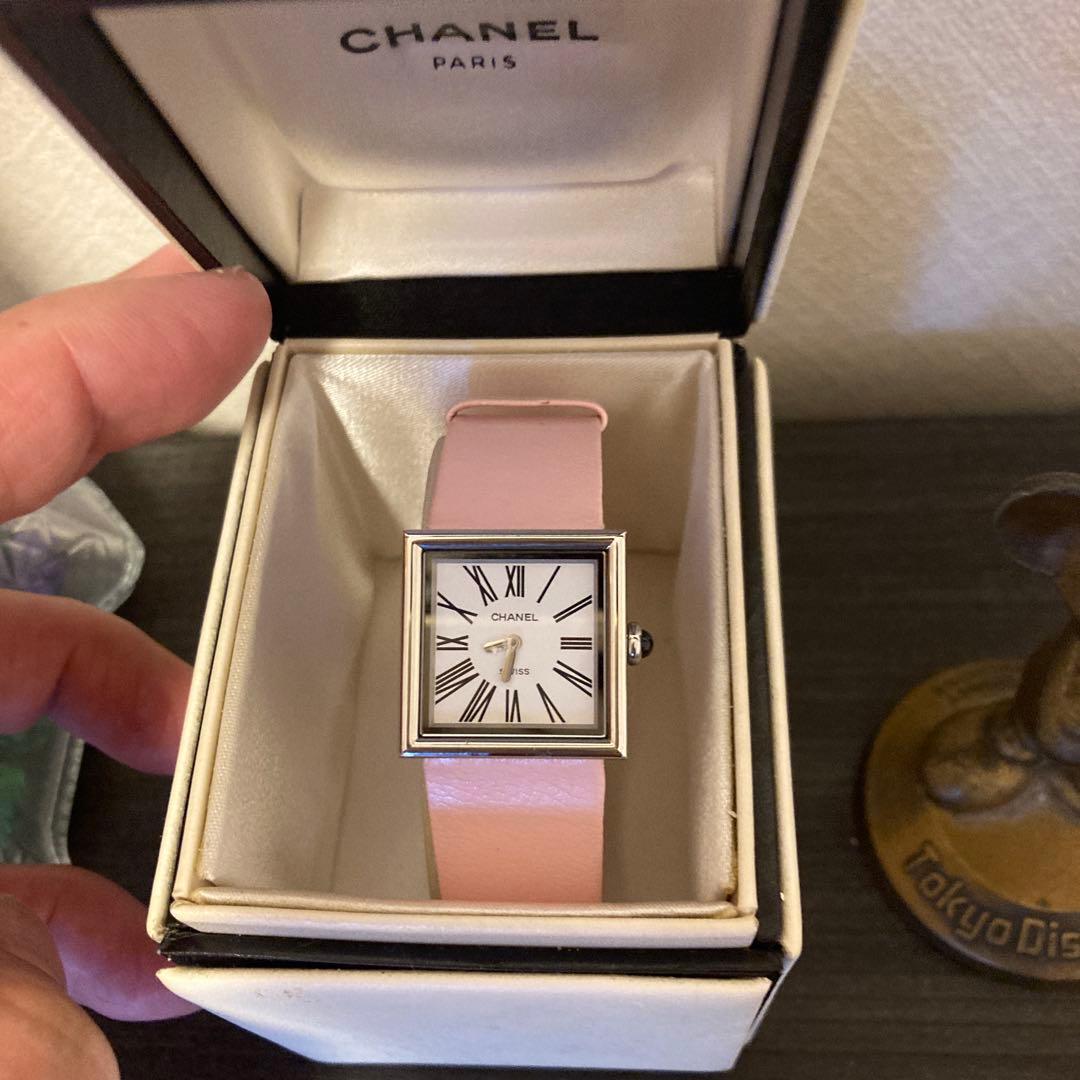 シャネル CHANEL マドモアゼル クォーツ レディース内箱