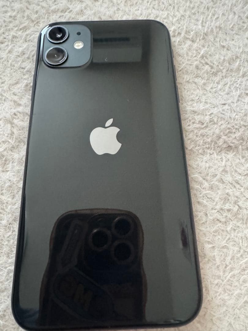 iPhone 11 ブラック 本体 SIMロック解除、初期化済み