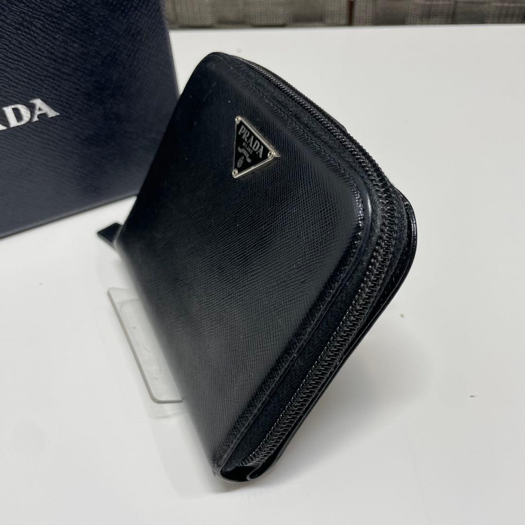 m*e様 PRADA サフィアーノレザー ブラック財布
