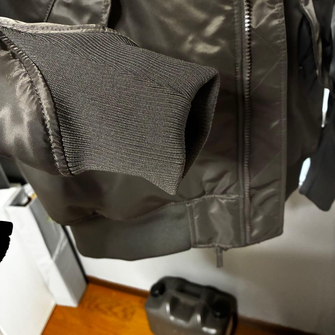 希少美品】UNIQLO +J ハイブリッドダウンオーバーサイズMA-1 グレーL